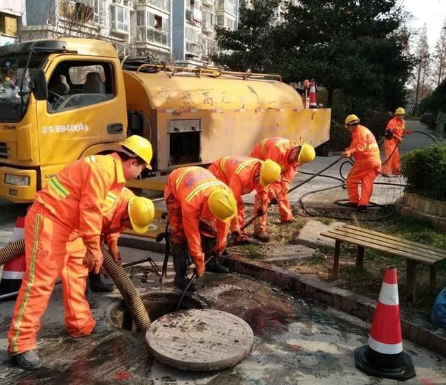 彬村山华侨农场市政管道清淤